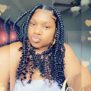 Meet your Posher, Shaconna